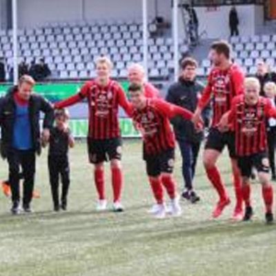 Sigursgongdin heldur fram