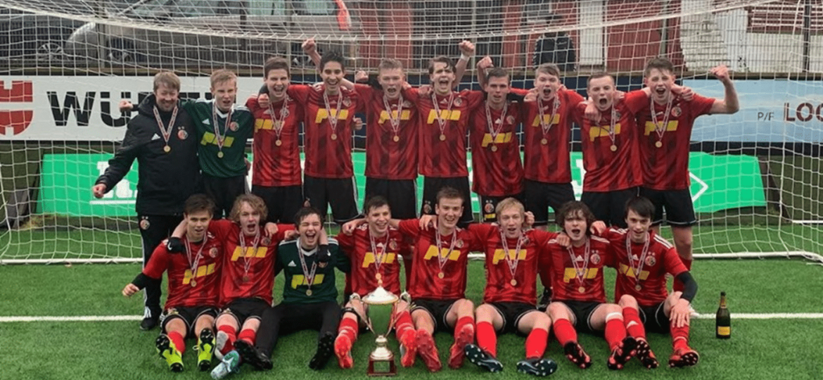 191022_web_U17meistarar