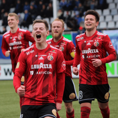 Adrian skoraði ársins mál