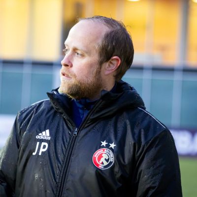 201106_web_John-Petersen