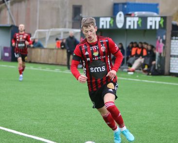 220329_web_adrian